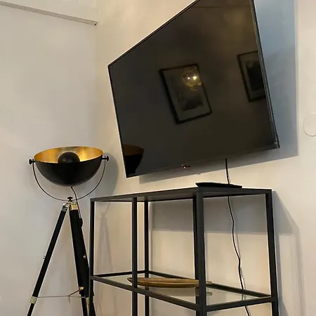 8 Apartment